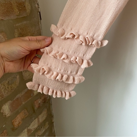 Club Monaco Ruffled Light Pink Ruffled Top size small - Picture 3 of 7